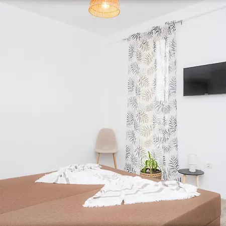 Apartment Ada Navodari *